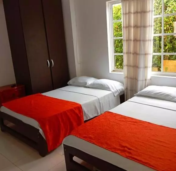田舎風ホテル Finca Hotel El Amanecer