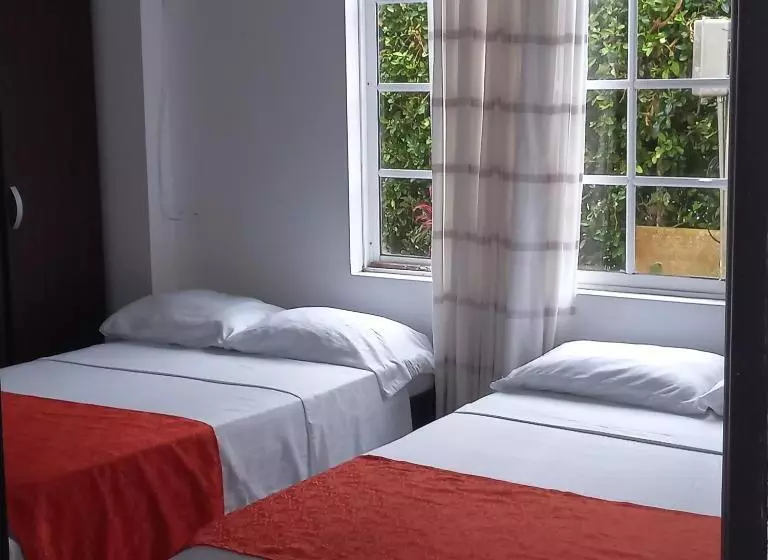 田舎風ホテル Finca Hotel El Amanecer