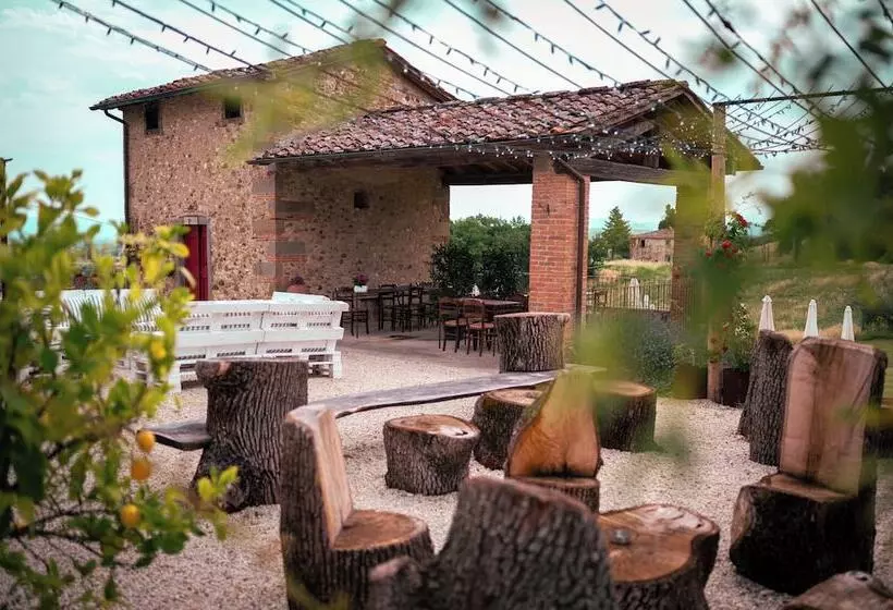 Maaseutuhotelli Podere Tovari