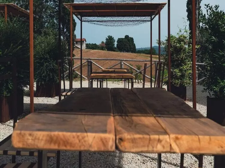 Maaseutuhotelli Podere Tovari