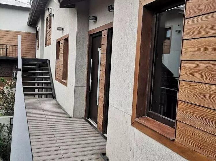 ホテル Senderos Aparts & Suites