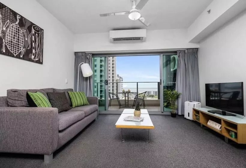 ホテル Signatures On Knuckey