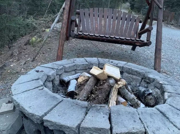 Joy S Kenai River Cabins