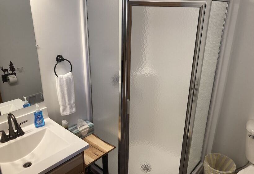 Keweenaw Waters Resort