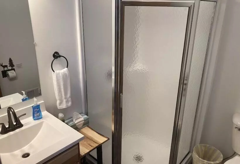 Keweenaw Waters Resort