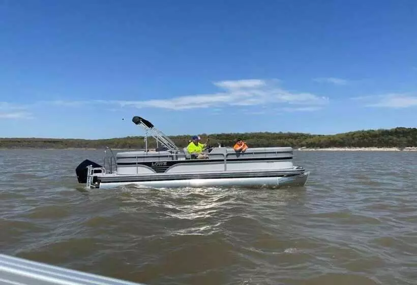 Motelli Beyonder Marine At Sterett Creek