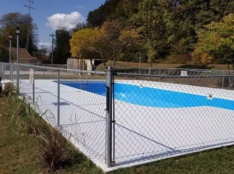 Motelli Beyonder Marine At Sterett Creek