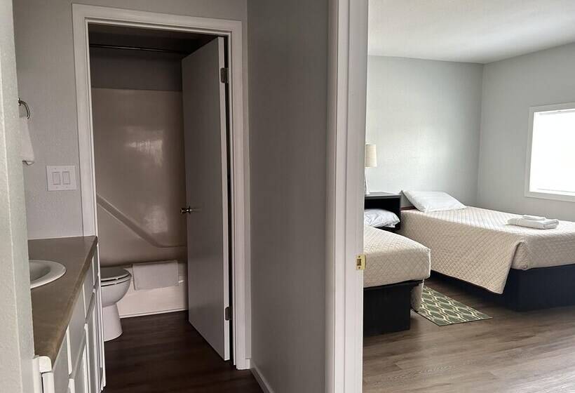 فندق على الطريق Beyonder Marine At Sterett Creek