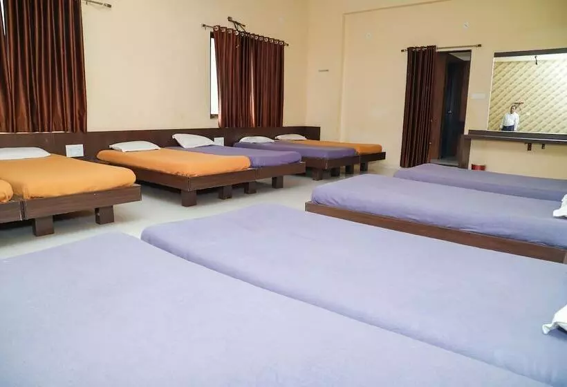 Omkar Resort And Lawn