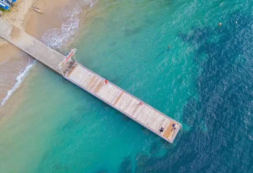 پانسیون Bois Joli