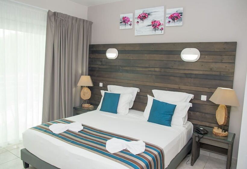 پانسیون Bois Joli