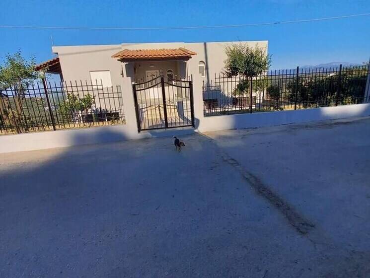 إقامة Beautiful 3 Bed House In Chania With Garden