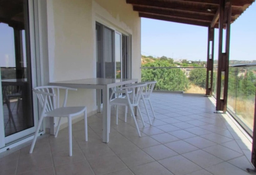 إقامة Beautiful 3 Bed House In Chania With Garden