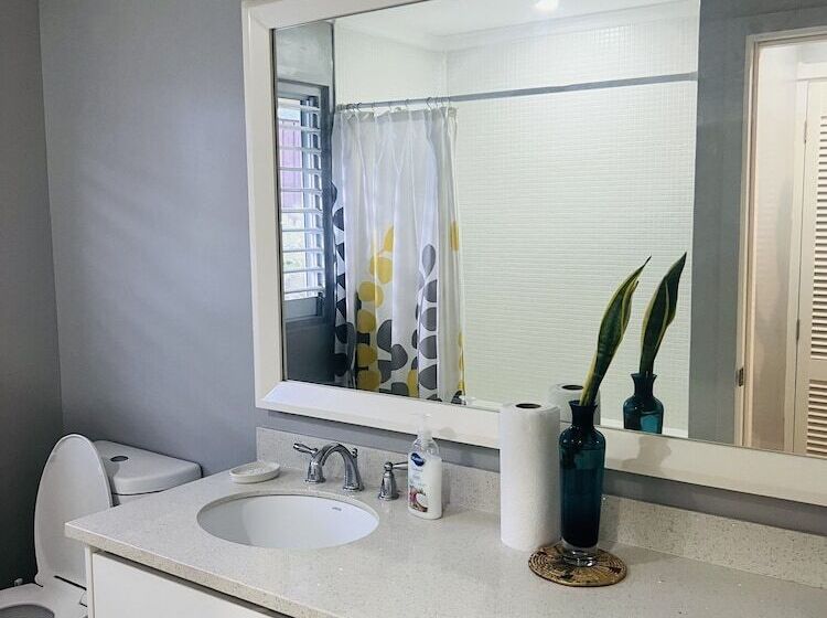 اقامتگاه Magnesium Seaview