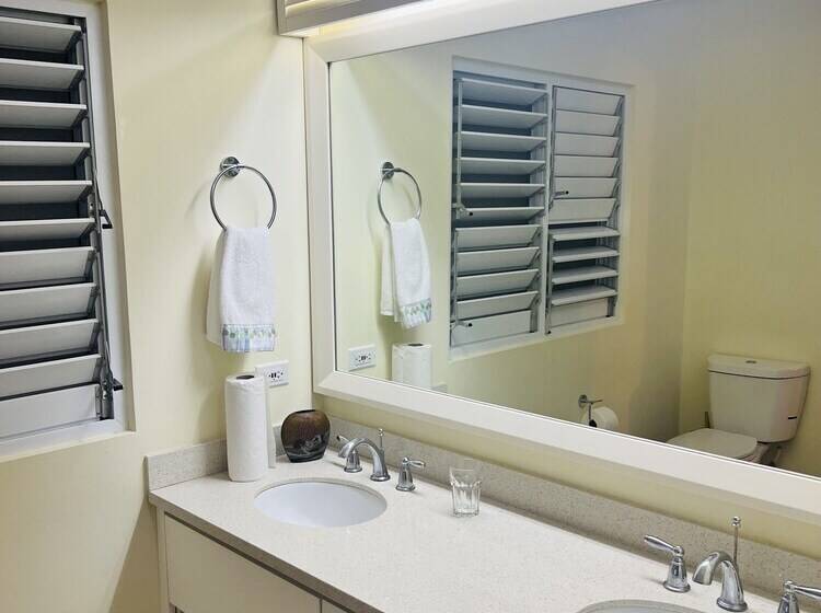 اقامتگاه Magnesium Seaview