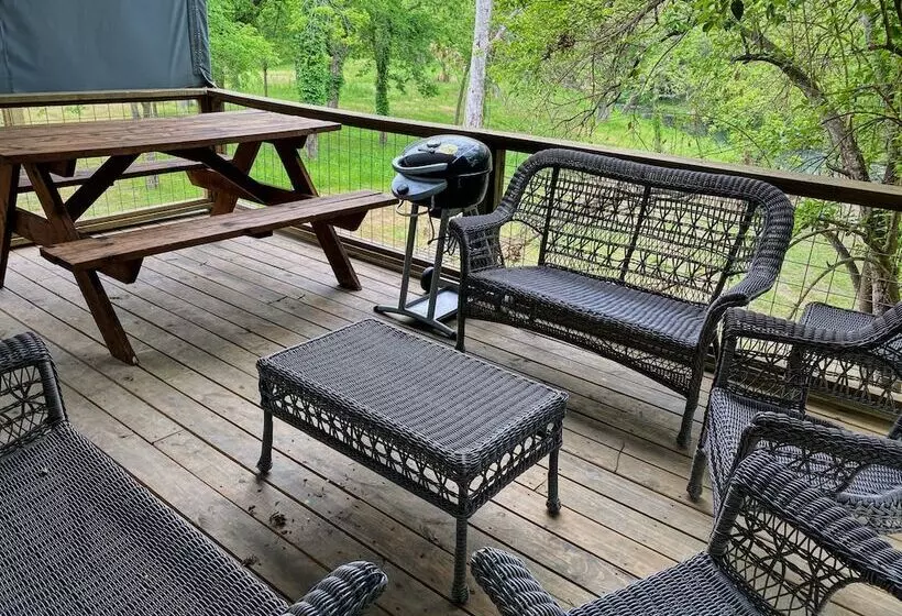 14 Son S Rio Cibolo   Birdhouse Cabin