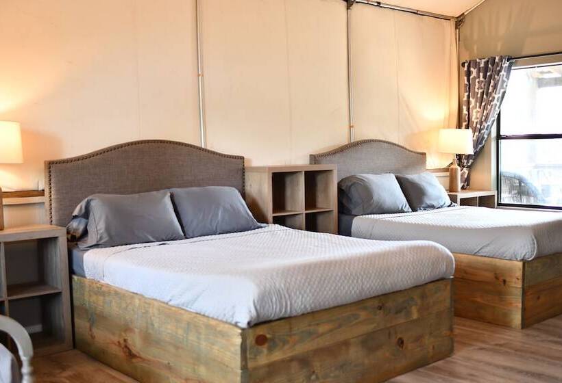 24 Son S Rio Cibolo Birdhouse Cabin