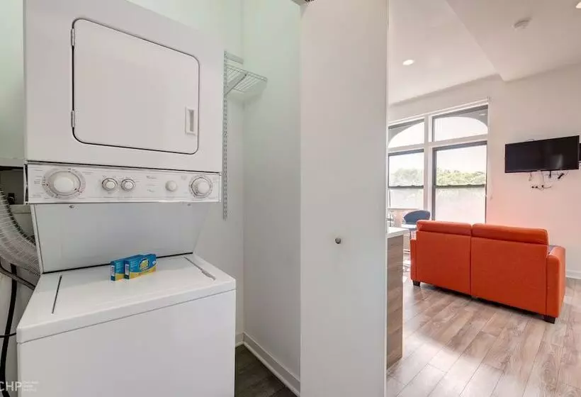 Chicago Second Floor Studio By 747 Lofts