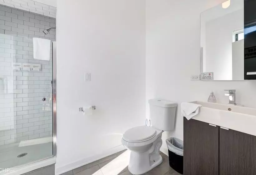 Chicago Second Floor Studio By 747 Lofts