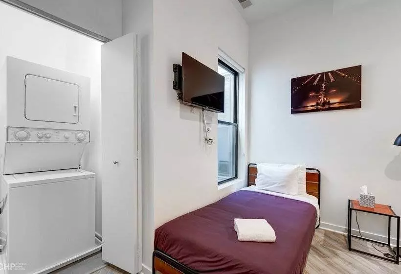 Chicago Second Floor Studio By 747 Lofts