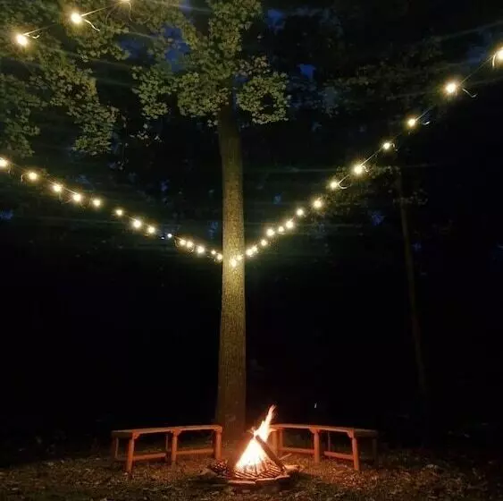 A Humble Abode   A Modern Woodsy Retreat