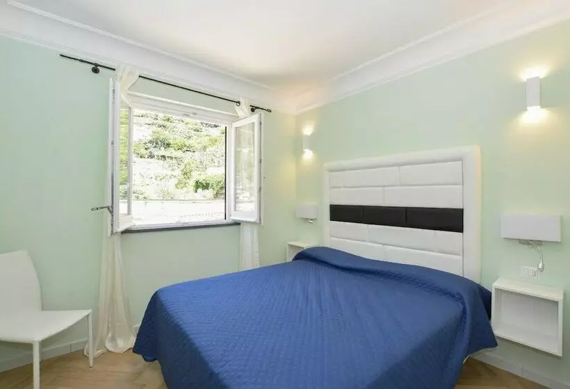 Carpediem. Apartment With 59 Steps Gradini. In The Center Of Amalfi At 650 Mt From The Sea With Paym