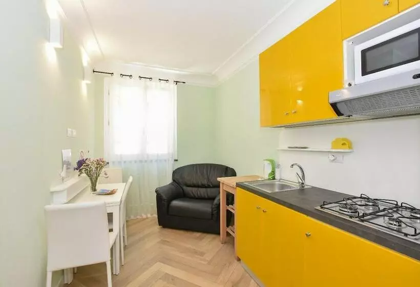 Carpediem. Apartment With 59 Steps Gradini. In The Center Of Amalfi At 650 Mt From The Sea With Paym