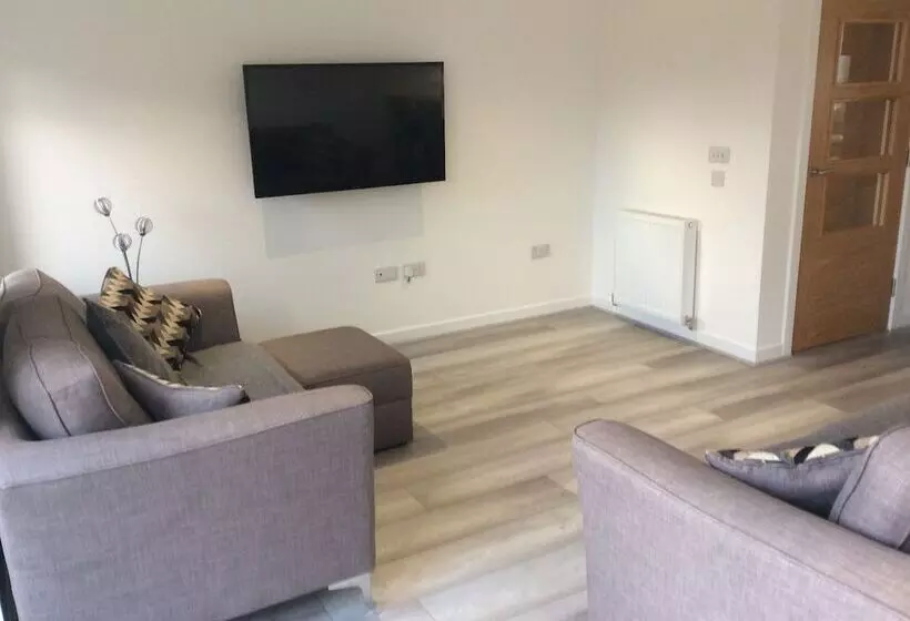 Beautiful Coastal Cottage In St Monans, Scotland