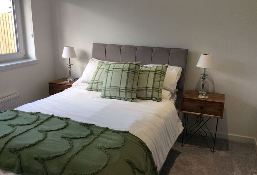 Beautiful Coastal Cottage In St Monans, Scotland