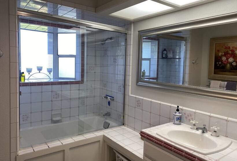 ベッドアンドブレックファースト Twboord