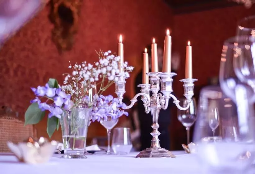 Hotelli Château De Thorens