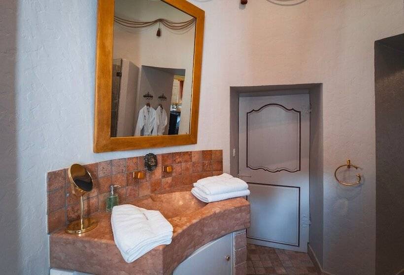 فندق Château De Thorens