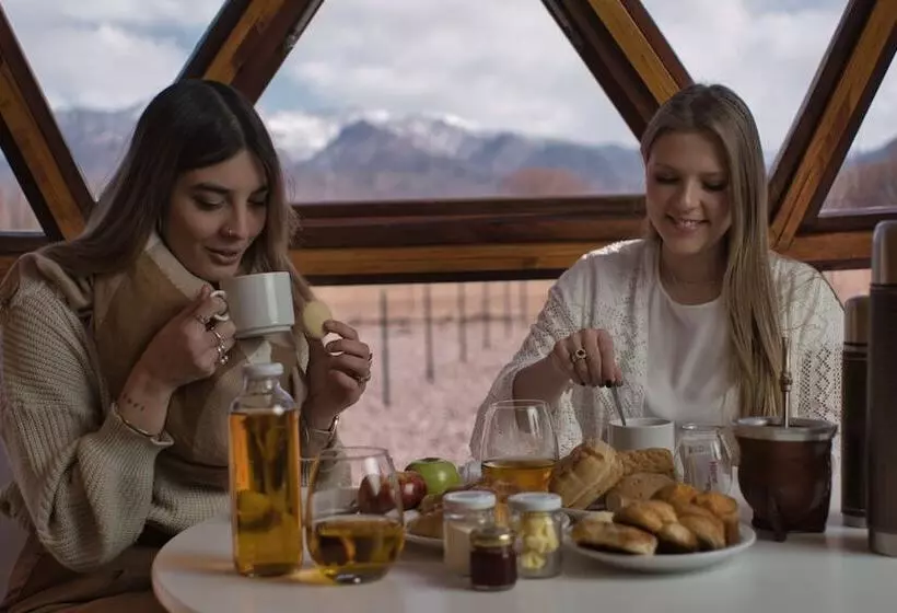 Hotelli Cinco Cumbres Luxury Camp & Eco Lodge