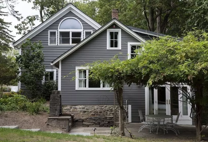 Hotelli Hasbrouck House