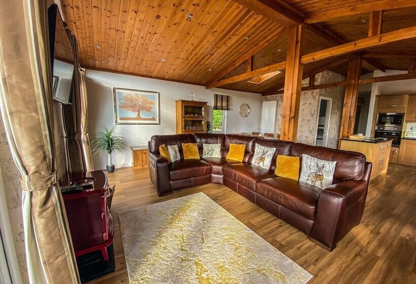 ホテル Immaculate 3 Bedroom Private Lodge Near York