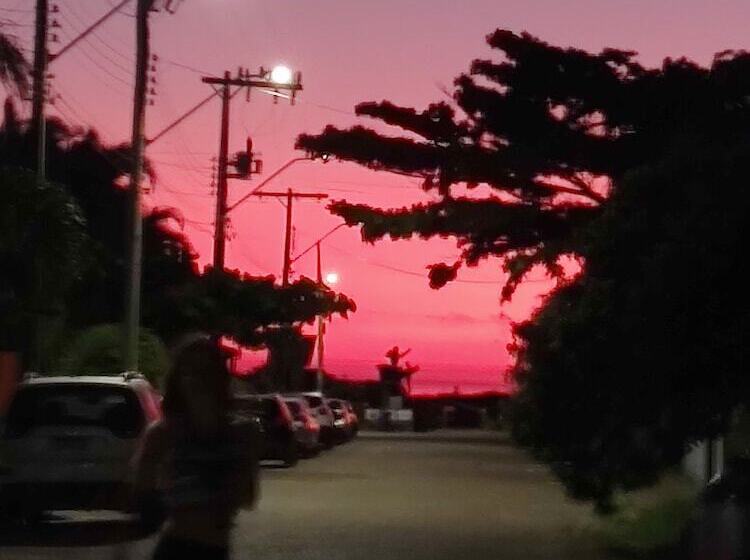 בית מלון כפרי Pantai Karah Pousada