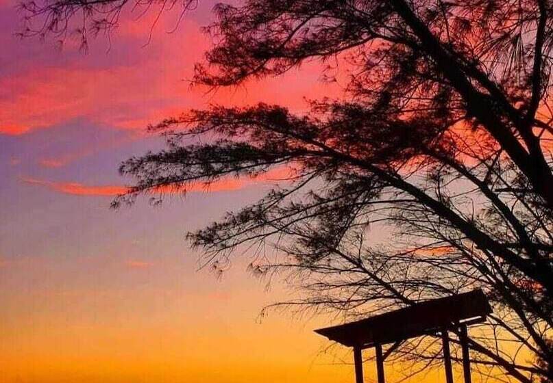 בית מלון כפרי Pantai Karah Pousada