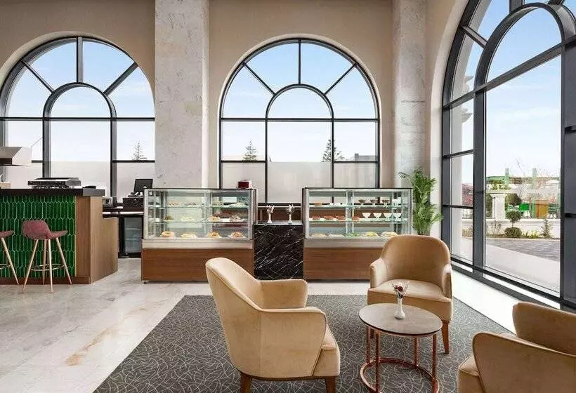 Hotelli Ramada By Wyndham Karapinar