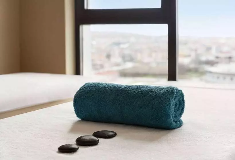 Hotelli Ramada By Wyndham Karapinar