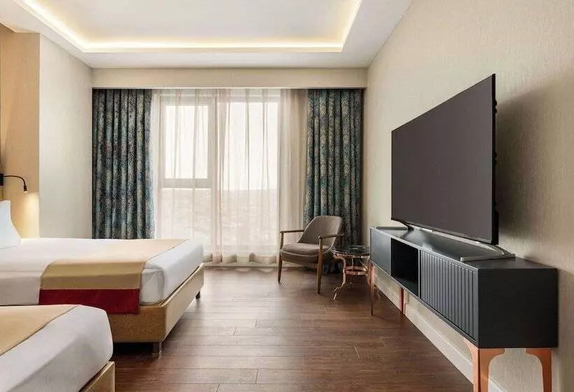 Hotelli Ramada By Wyndham Karapinar