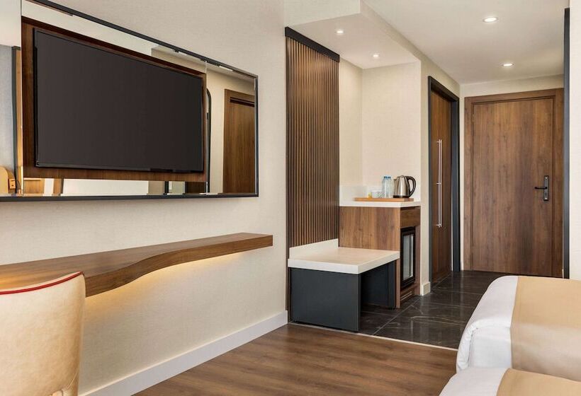 酒店 Ramada By Wyndham Karapinar