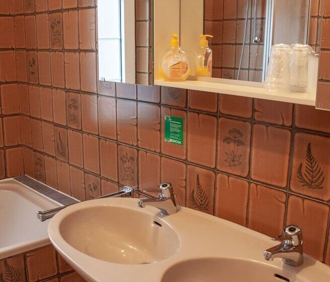 בית מלון כפרי Waldhaus Wolfsbachmühle