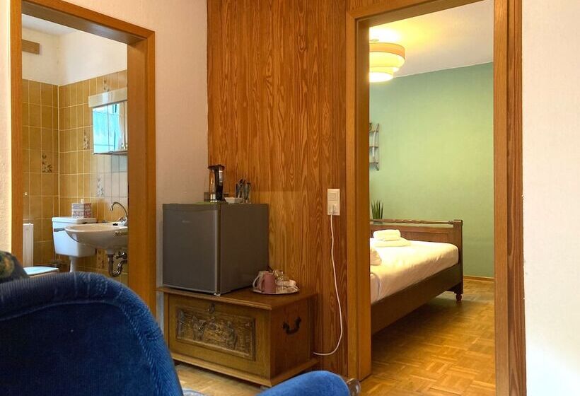 בית מלון כפרי Waldhaus Wolfsbachmühle