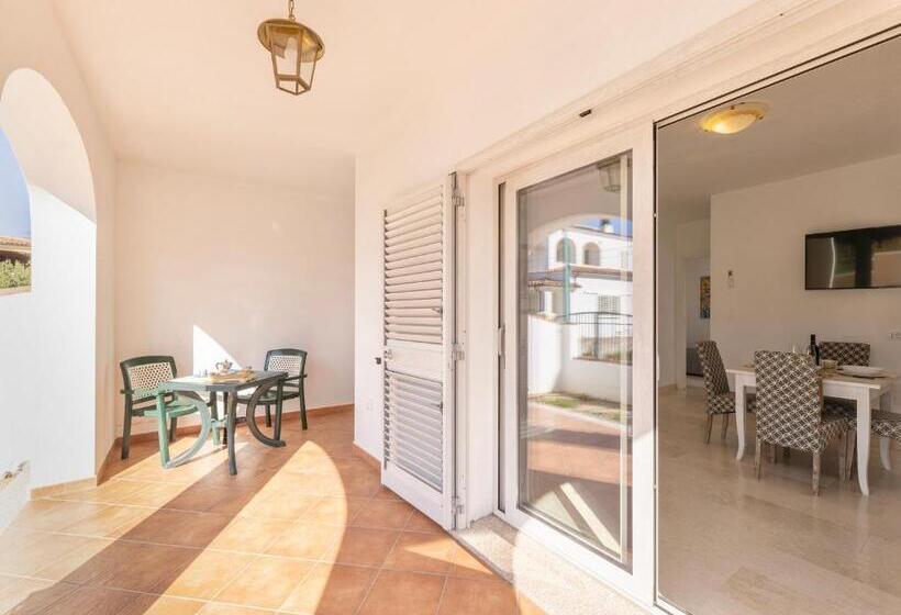 إقامة Isa Appartaments In Orosei With Air Conditioning