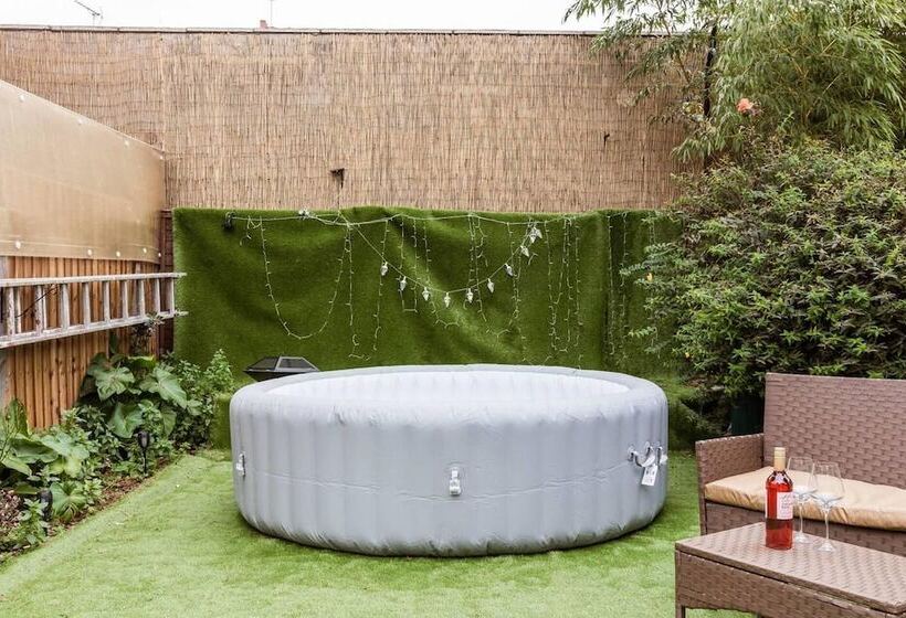 住所  North Central London House/ Sleeps8/garden/wifi