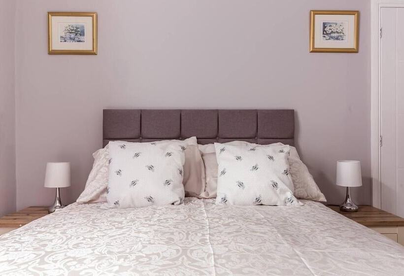 住所  North Central London House/ Sleeps8/garden/wifi