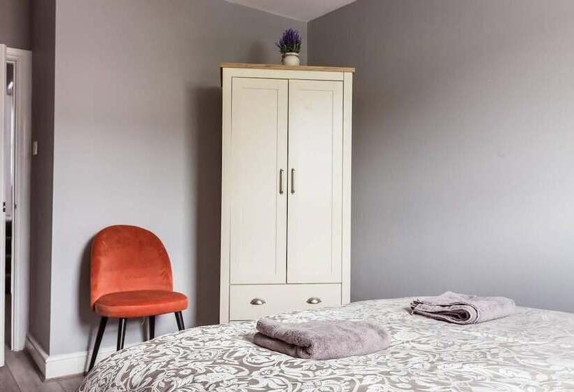 住所  North Central London House/ Sleeps8/garden/wifi