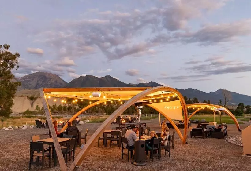 Lomakeskus Under Canvas North Yellowstone   Paradise Valley