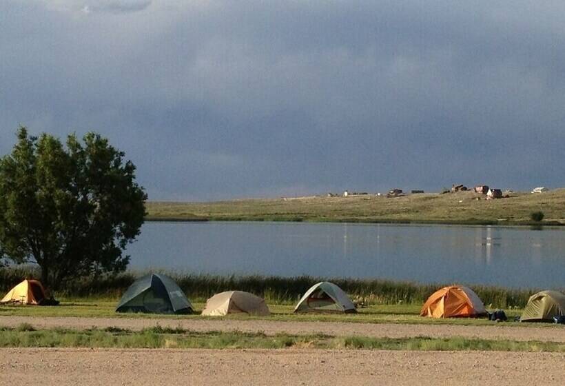 فندق على الطريق Snowy Mountain Inn