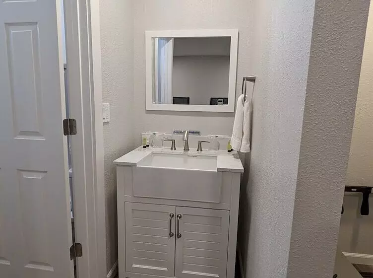 Motelli Snowy Mountain Inn